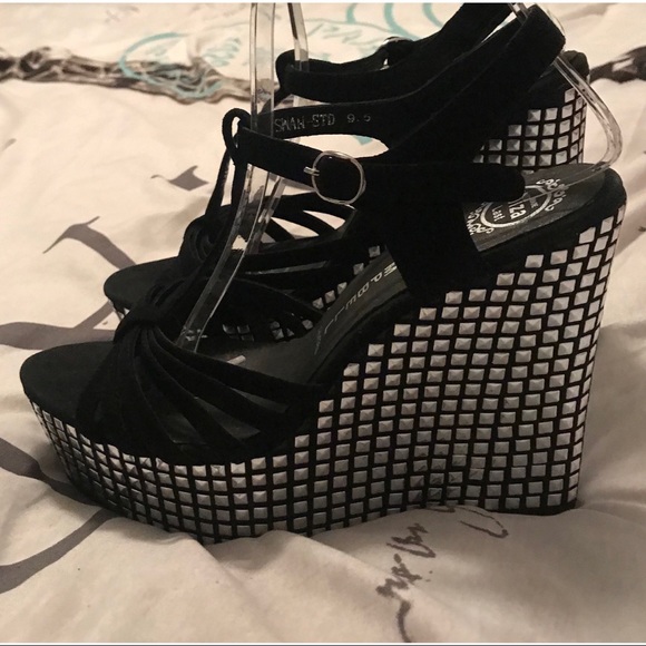 Jeffrey Campbell Shoes - Jeffrey Campbell Studded Platform Sandals Size 9.5